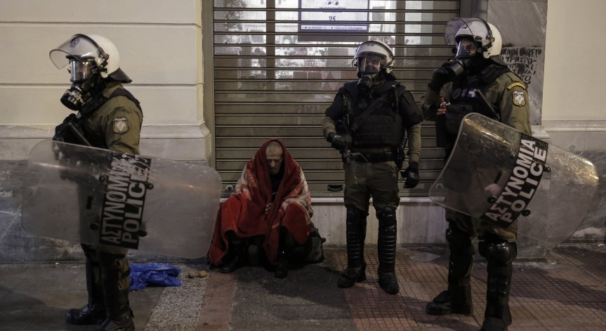 Атина брои бездомните на улицата - реалността е шокираща