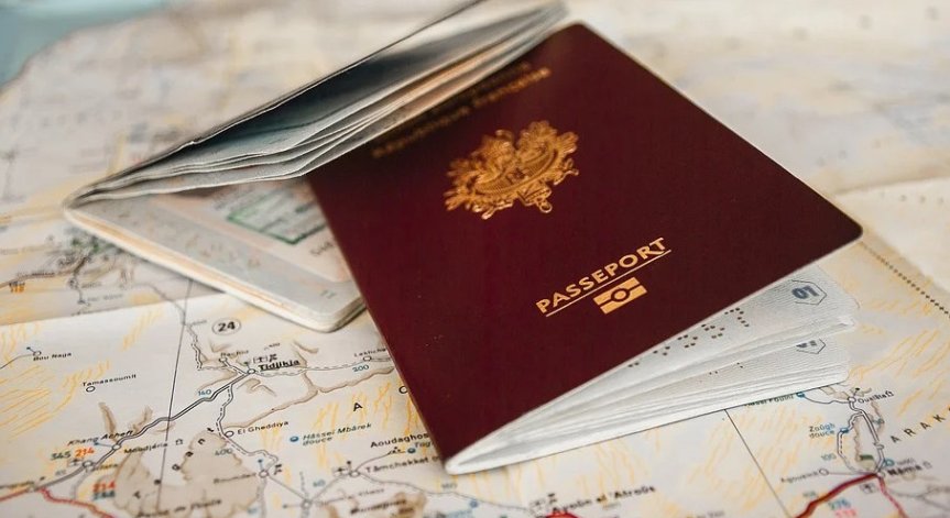 Паспорти срещу пари - възможно ли е и къде?