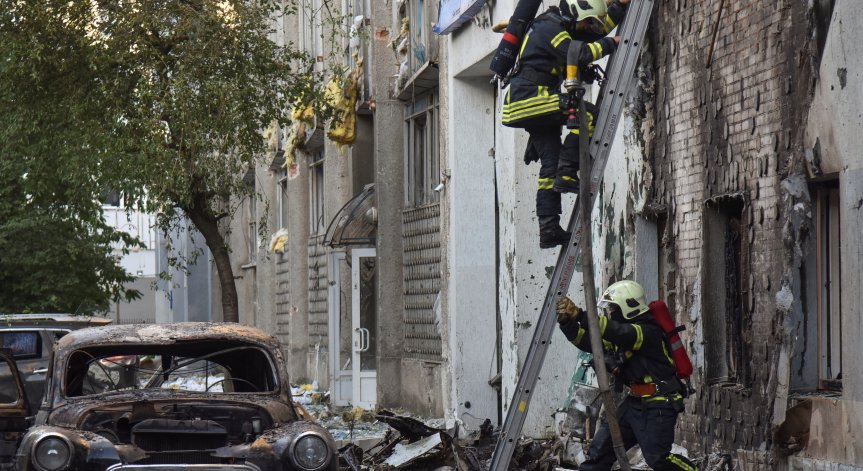Силите за противовъздушна отбрана са прехванали няколко дрона в небето над Воронежка област.