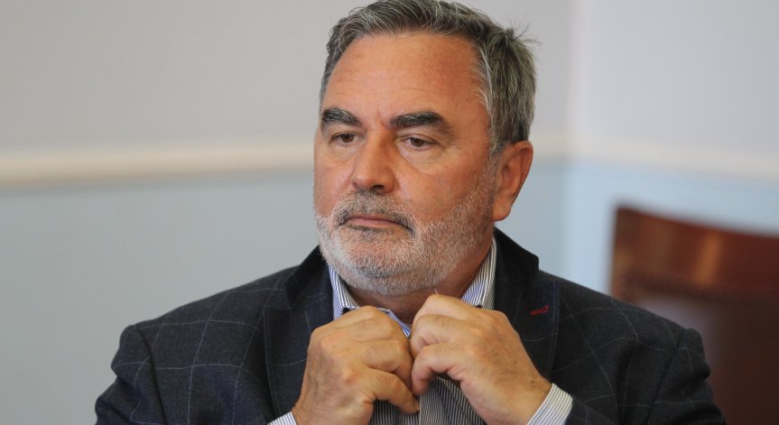 Доц. Кунчев: Грипът започва с отпадналост и температура и трудно се 