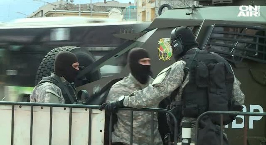 Барети нахлуха в НДК заради европредседателството