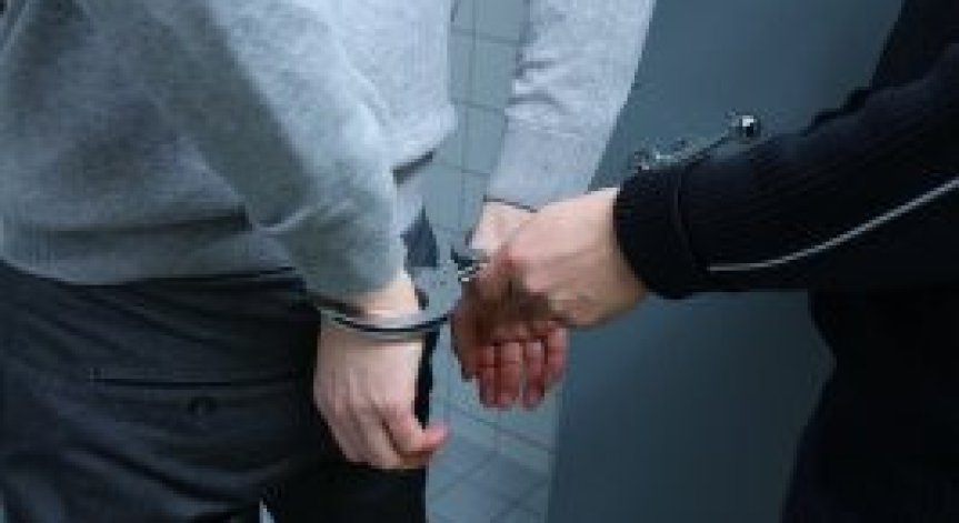 Задържаха трима мъже за схема с онлайн кредити, изтеглили са 19 хил. лв.
