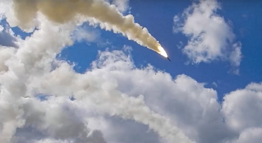 КНДР изстреля нови 4 ракети, ООН: Ракетните им изпитания са подигравка