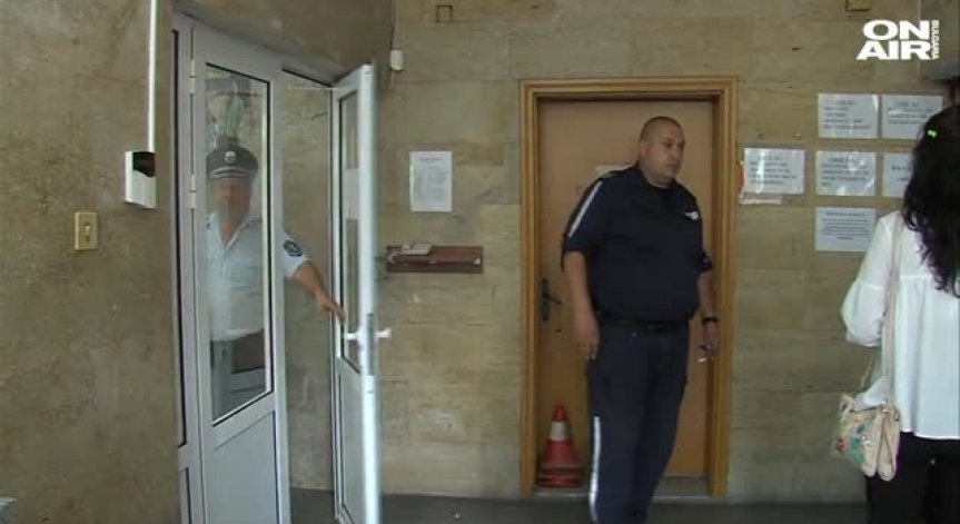 Спецакция и петима задържани за корупция в КАТ Благоевград!