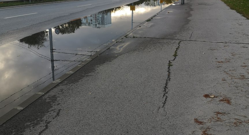 Сигнал от София: Непочистени шахти превръщат улиците в реки