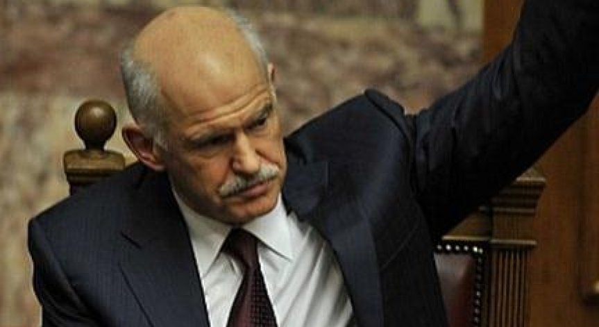Папандреу получи вот на доверие срещу обещания да сподели властта