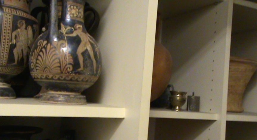 Нова операция срещу Божков, иззеха още ценни предмети от офиса му