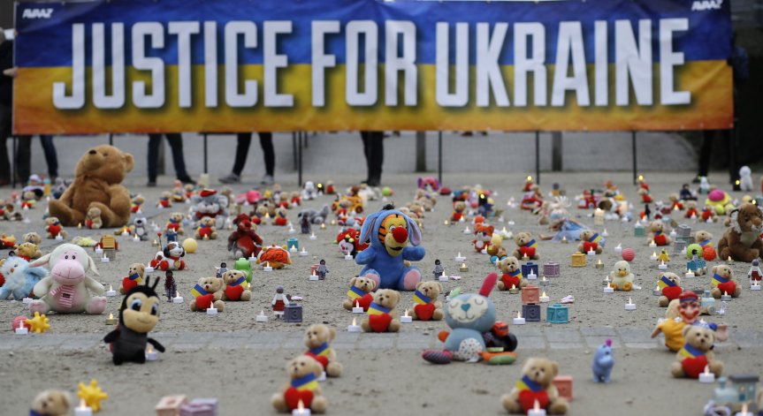 Издирват с приложение изчезнали украински деца във войната