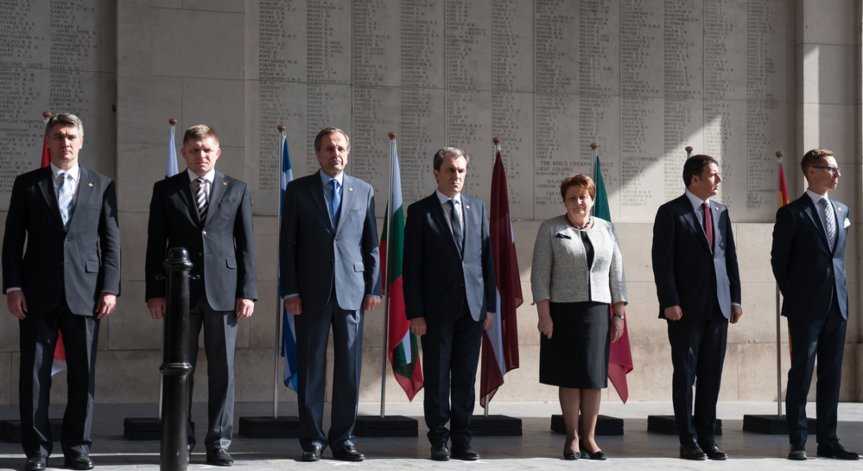 Орешарски: Около КТБ следим състоянието на всички други български банки