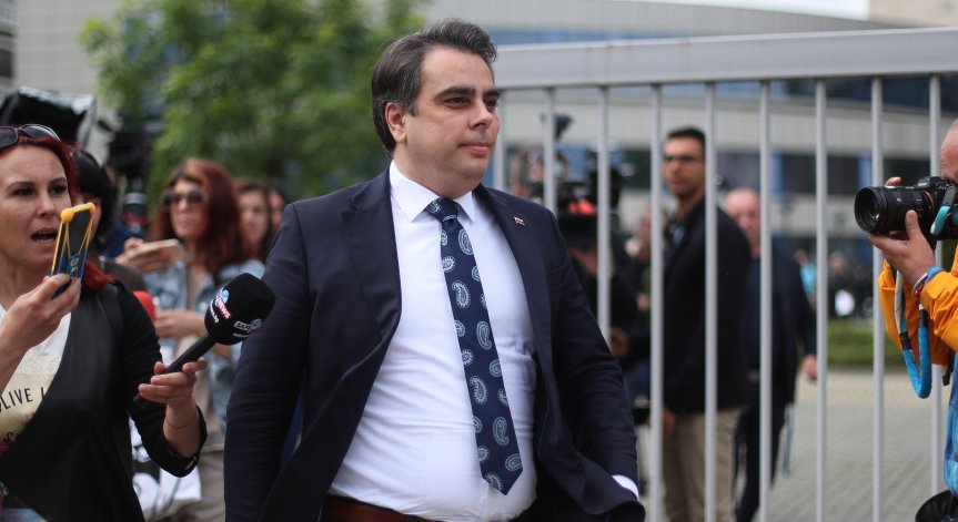 Василев: Ще има скок на лихвения процент с високо едноцифрено число