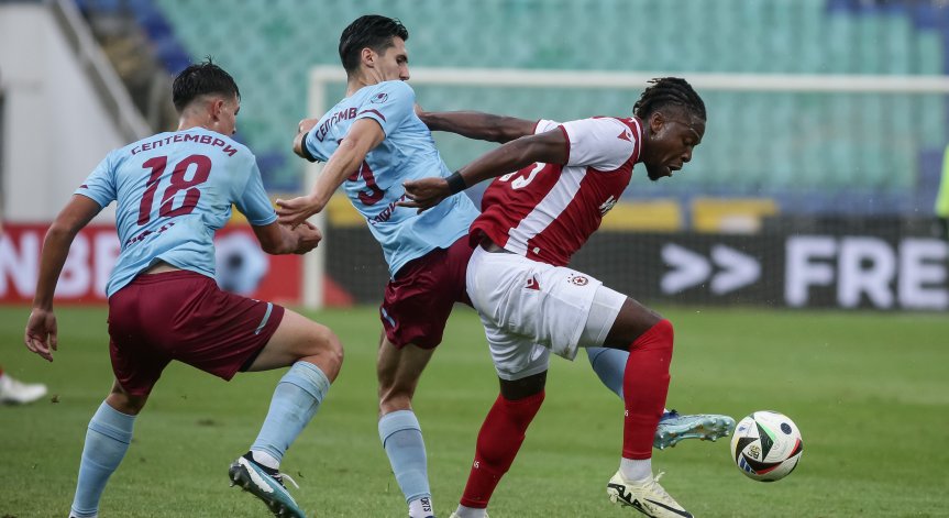 Информация за състоянието на Купър, Делова и Ето’о.