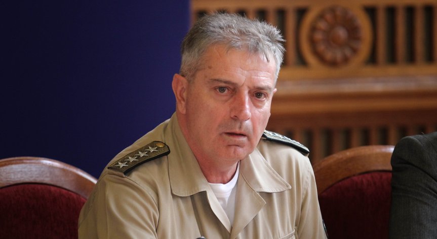 Ген. Ефтимов на среща на НАТО: Всички се нуждаем от ново въоръжение и техника