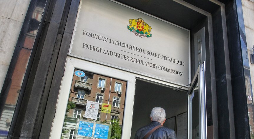 КЕВР казва какви са поисканите поскъпвания на цената на тока