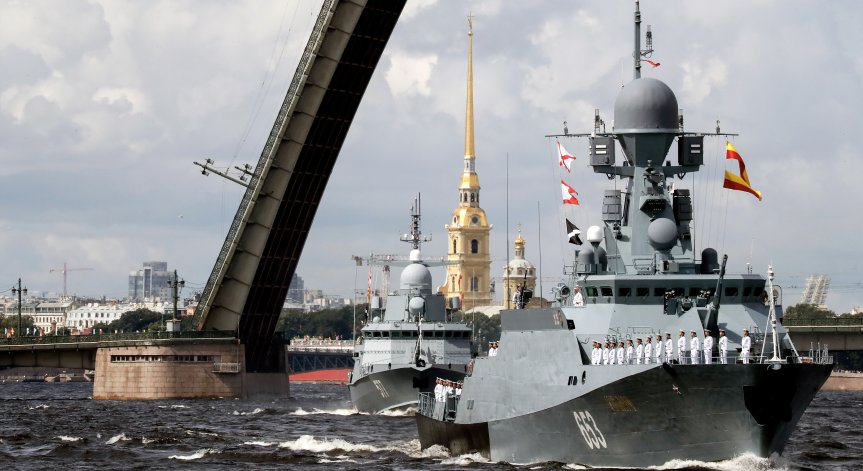 Русия и Китай патрулират съвместно с военни в Тихия океан