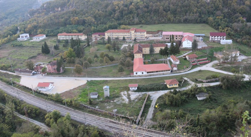 По 10 психично болни в стая в психиатрията в Раднево, хранят ги за 3,02 лв. на ден