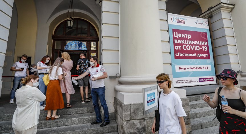 Мрачен рекорд в Русия - над 25 000 заразени и 726 починали за денонощие