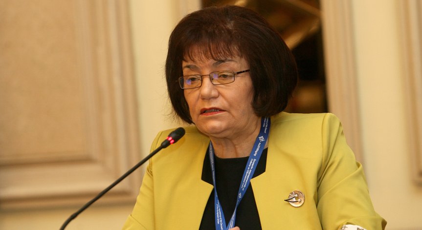 Осъдиха двама, задигнали картина от Янка Такева