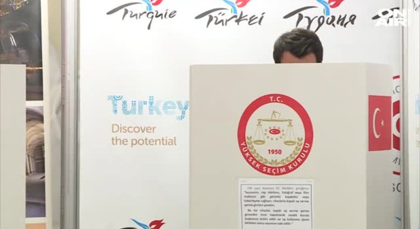 Над 1 млн. турци са гласували на референдума в чужбина