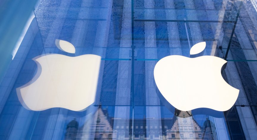 Apple планира функция, с която потребителите да набират Спешна помощ автоматично