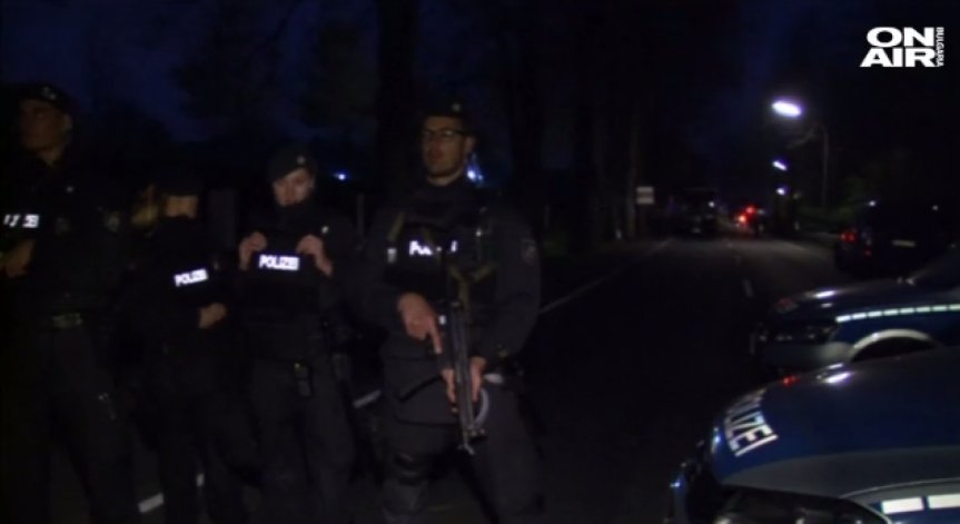 Заподозряха арестувания за атаката в Дортмунд във връзки с ИД