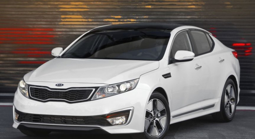Светлините на големия град: тест на Kia Optima Hybrid