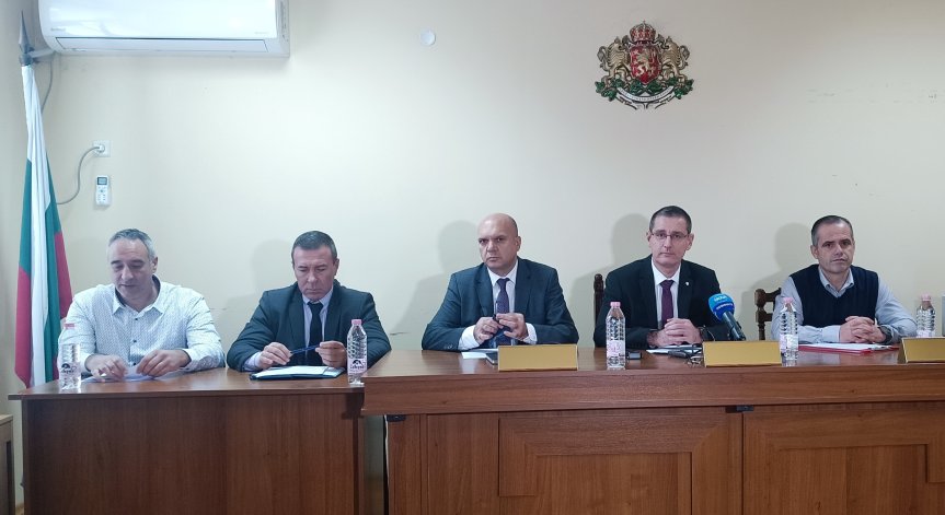 Плевенската прокуратура обвини 7 души за участие в престъпна група за трафик на мигранти