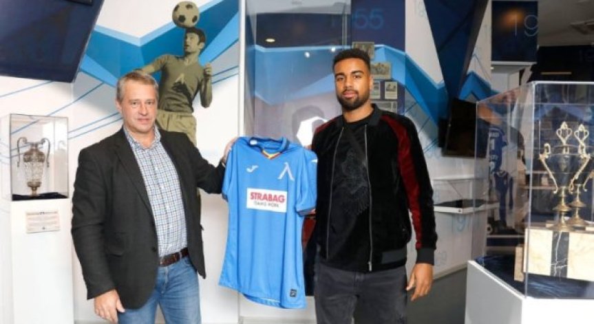 Трансферен удар: Национал на Гамбия облича екипа на 