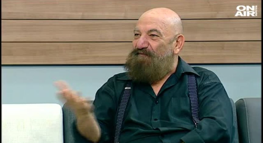 Астор за баба си: Беше велика, тя ми даде пътя в живота