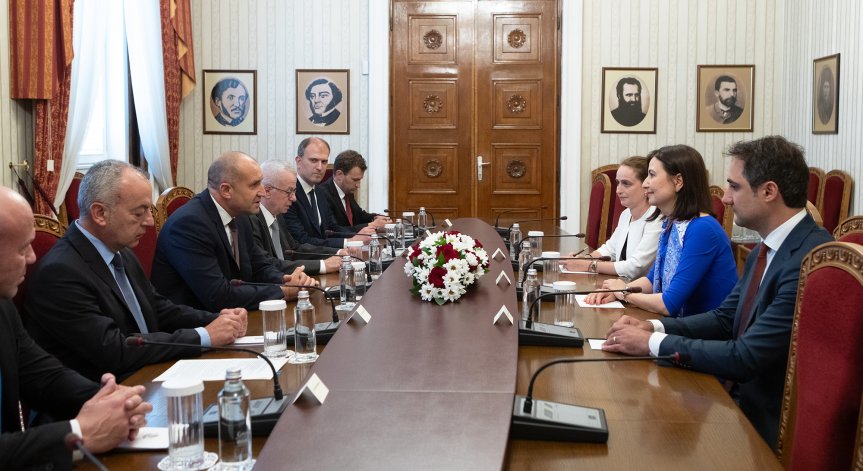 Радев: Необходимо е засилване на диалога между националните и европейски институции