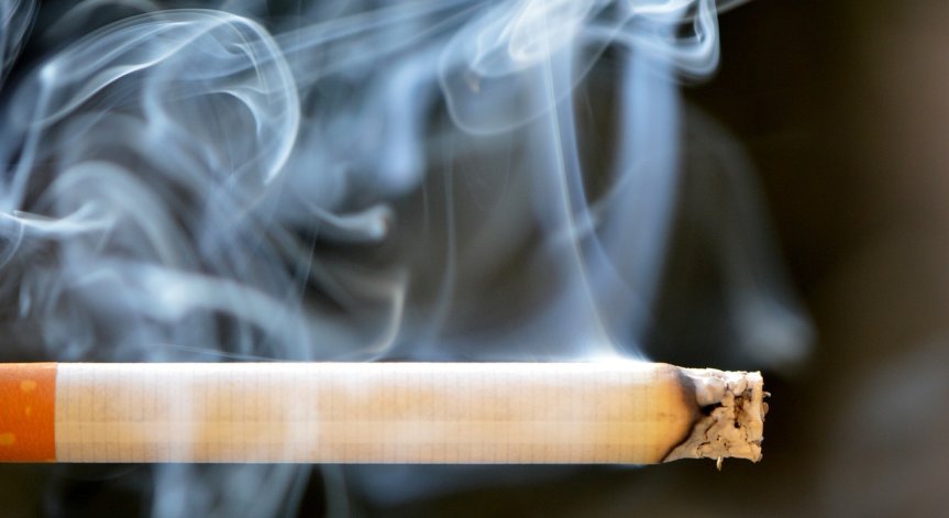 Германия планира въвеждане на забрана за пушене в коли с деца