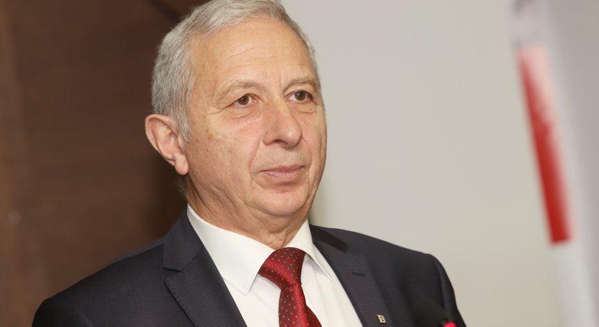 Проф. Герджиков: Аматьори сме в изготвянето на закони, станахме за смях по света