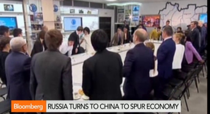 Русия търси Китай за спасяване на икономиката си