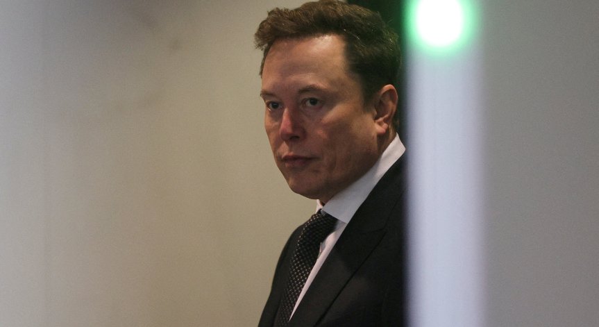 Рекордни загуби от близо $700 млрд. за Мъск след срив на акциите на Tesla