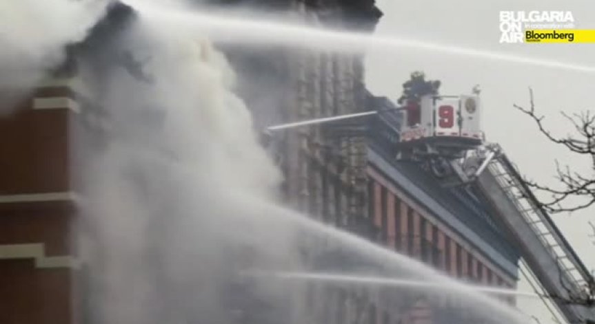 Взрив в Ню Йорк срути сгради до основи