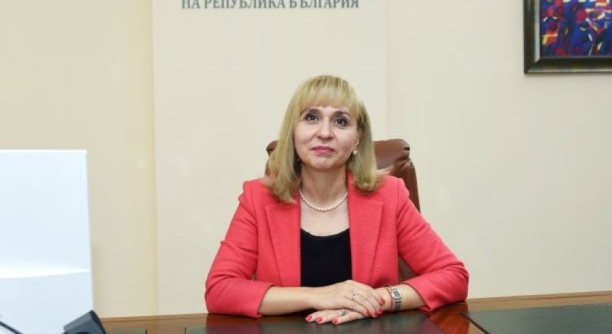 Диана Ковачева към КЕВР: Не вдигайте цените на тока и парното за бита