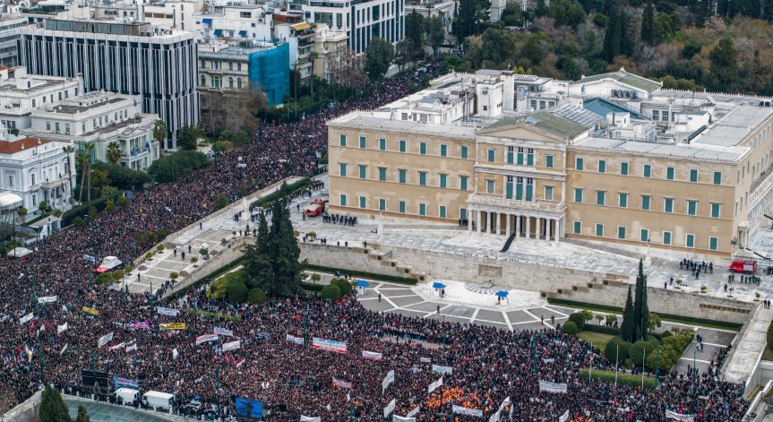 Митингът ще е на централният площад Синтагма в Атина.