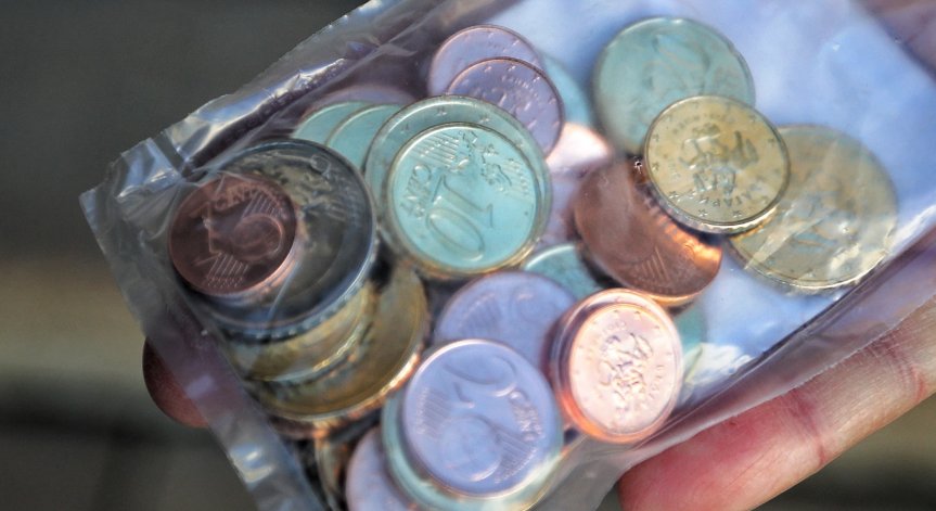 Паника преди еврото: Хората по селата се страхуват от измами и скок на цените