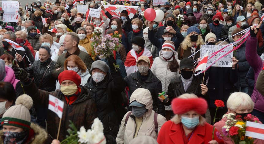 Над 500 арестувани в Беларус при днешните протести срещу Лукашенко
