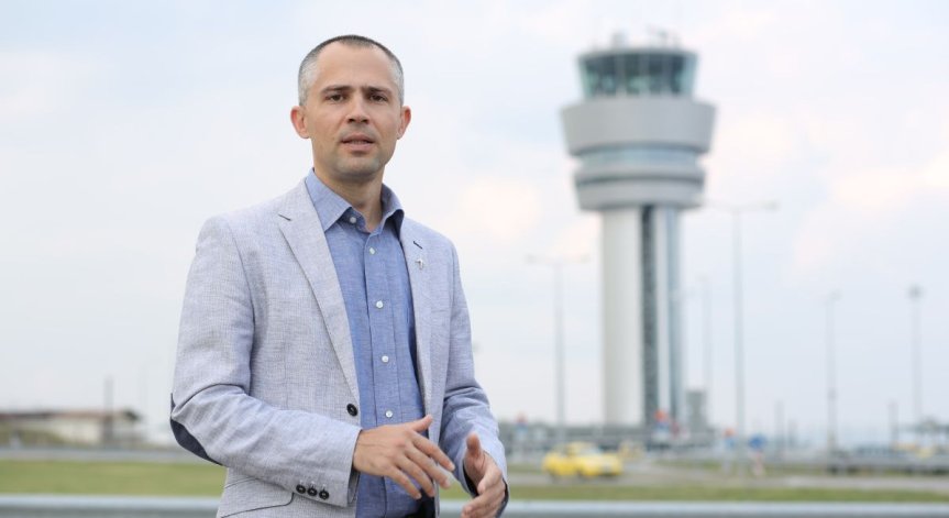 Зад кулисите на модерната въздушна мощ.