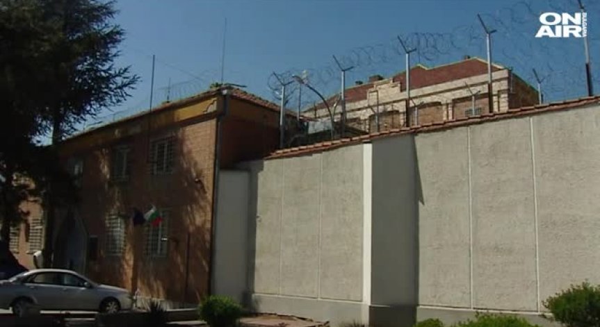 Пожар във варненския затвор прати 8 души в болница