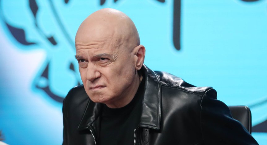 Трифонов: Депутат от ПП-ДБ ме сравни с вампир и ми пожела кол в сърцето