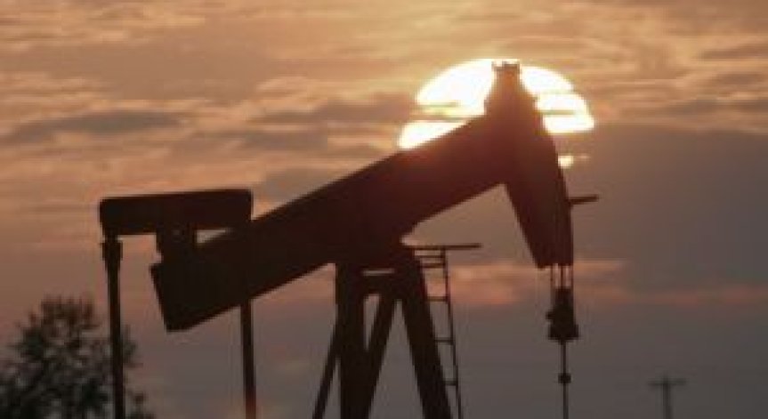 Петролът продължава движението нагоре