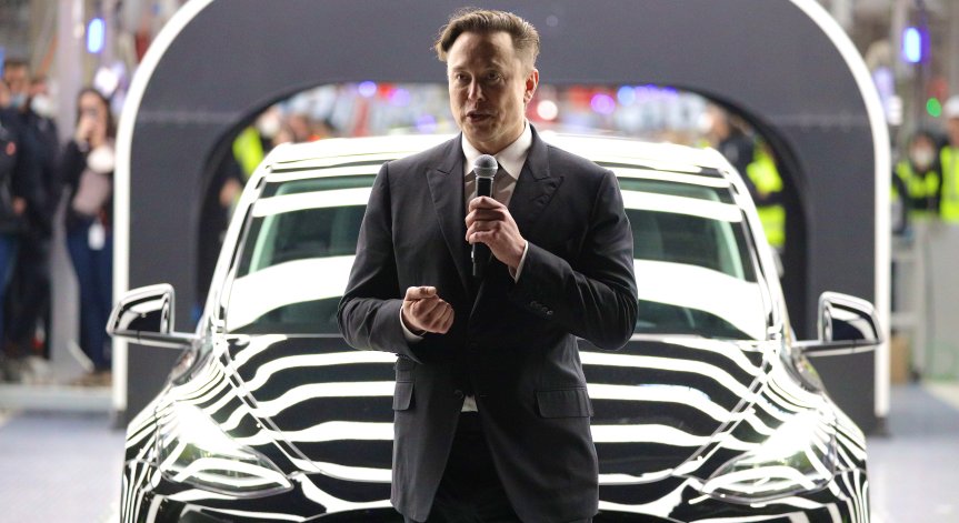 Инвеститори в Twitter съдят Мъск за манипулация на цените на акциите