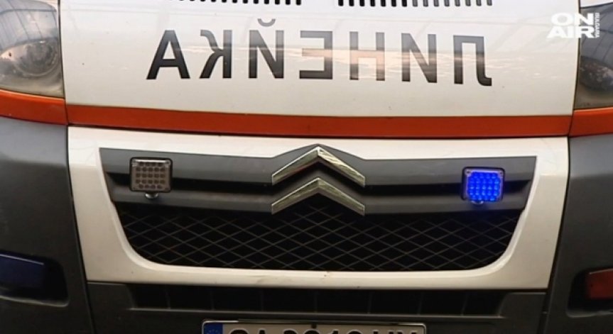 Поредна агресия: Младеж нападна лекар на входа на болницата в Свищов