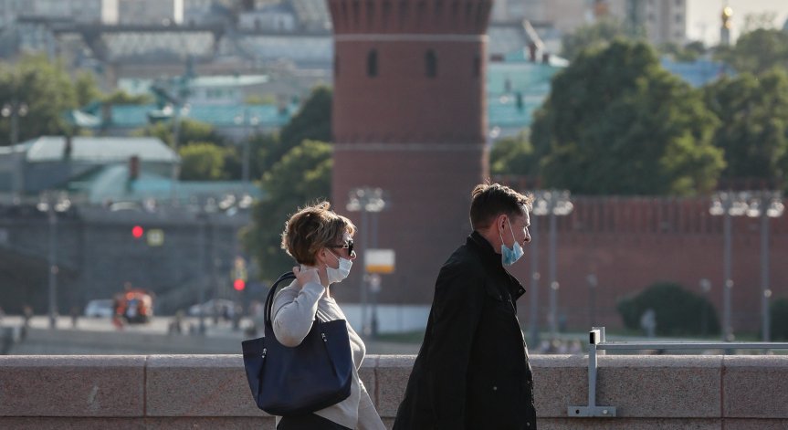 Без задължителна 14-дневна карантина за пристигащите в Русия