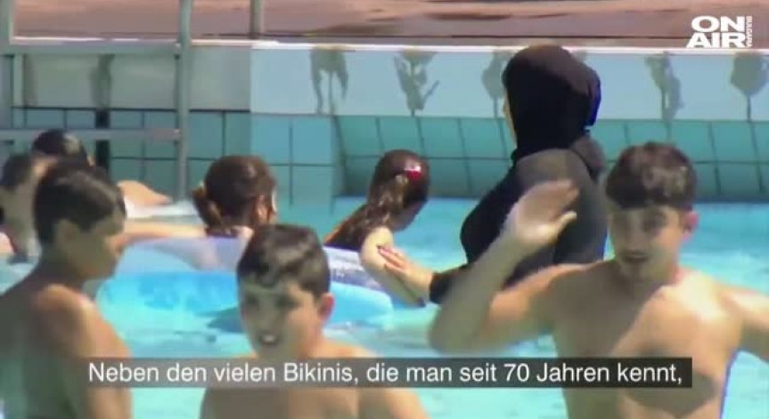 Френският премиер подкрепи забраната на буркините