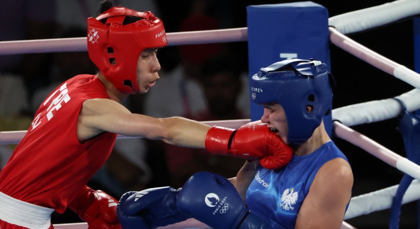 Носът на 20-годишната полякиня беше разкървавен