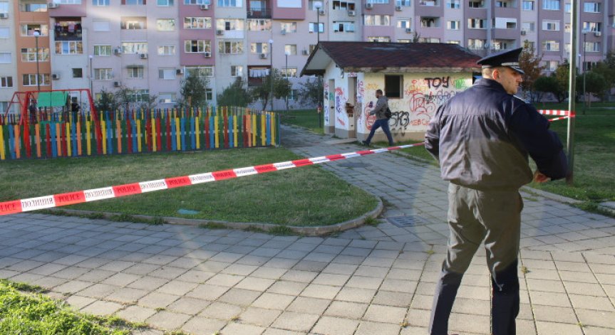 Многодетна майка е простреляната жена в Благоевград, издирват стрелеца