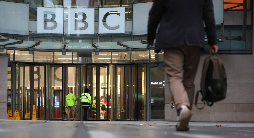 Тръмп съди BBC за $10 млрд. заради клевета и намеса в изборите в САЩ