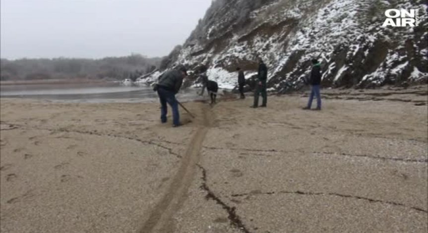 Взривиха устието на река Велека